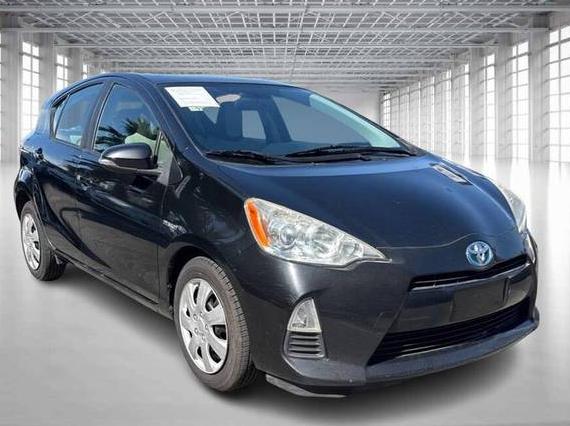TOYOTA PRIUS C 2013 JTDKDTB36D1046518 image